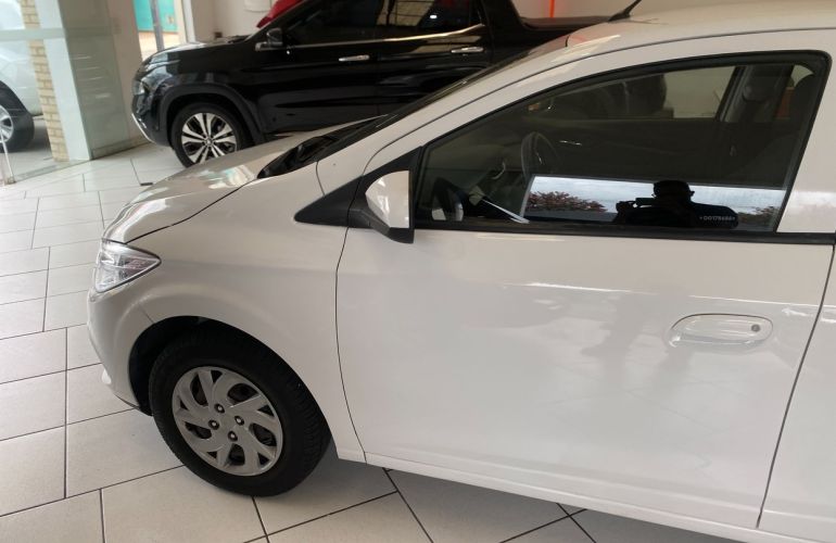 Chevrolet Onix 1.0 MPFi LT 8v - Foto #3