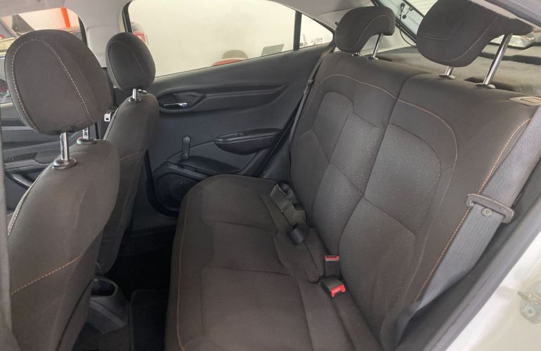 Chevrolet Onix 1.0 MPFi LT 8v - Foto #6
