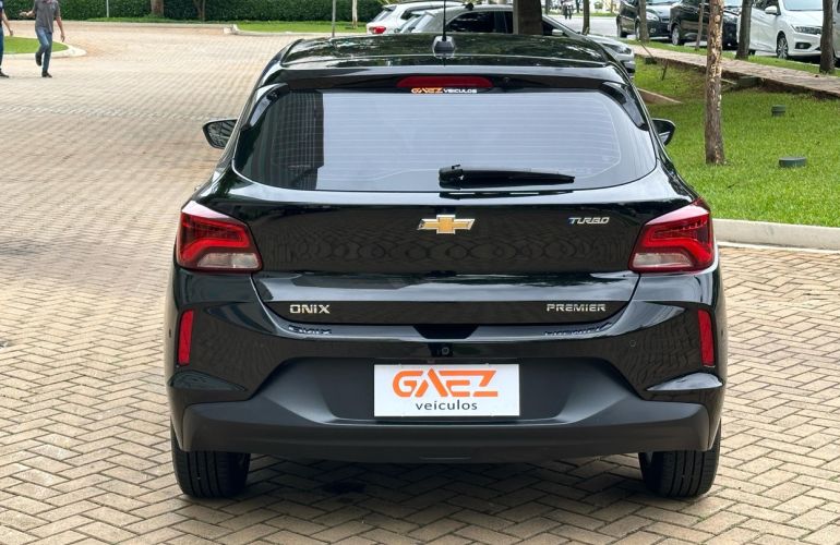 Chevrolet Onix 1.0 Turbo Premier - Foto #4