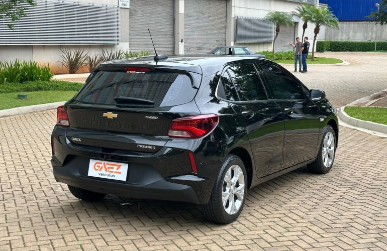 Chevrolet Onix 1.0 Turbo Premier - Foto #5