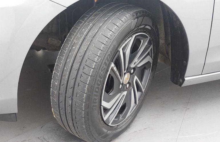 Chevrolet Onix 1.0 Flex LT Manual - Foto #9