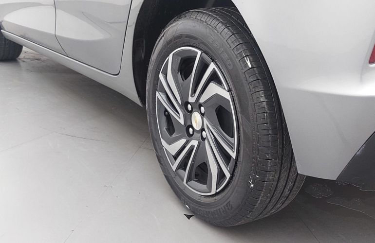 Chevrolet Onix 1.0 Flex LT Manual - Foto #10