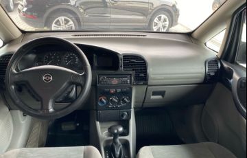 Chevrolet Zafira 2.0 MPFi CD 8v - Foto #4