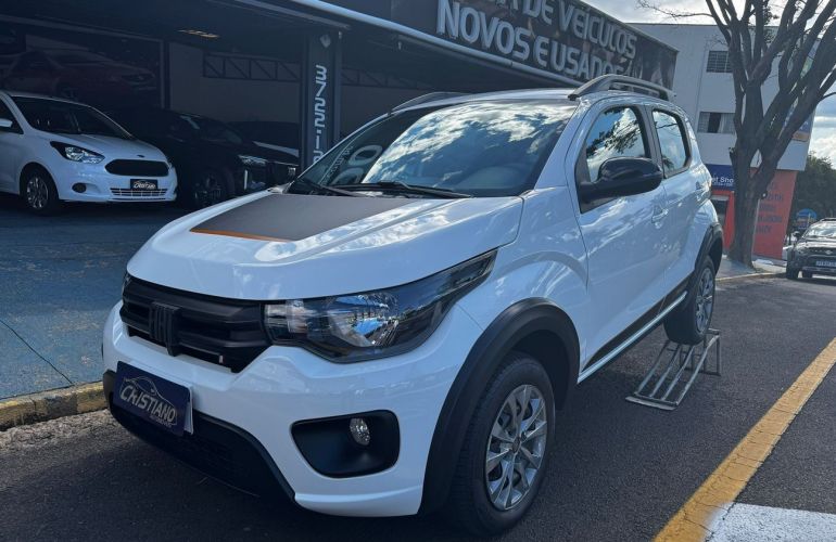 Fiat Mobi 1.0 Evo Trekking - Foto #1