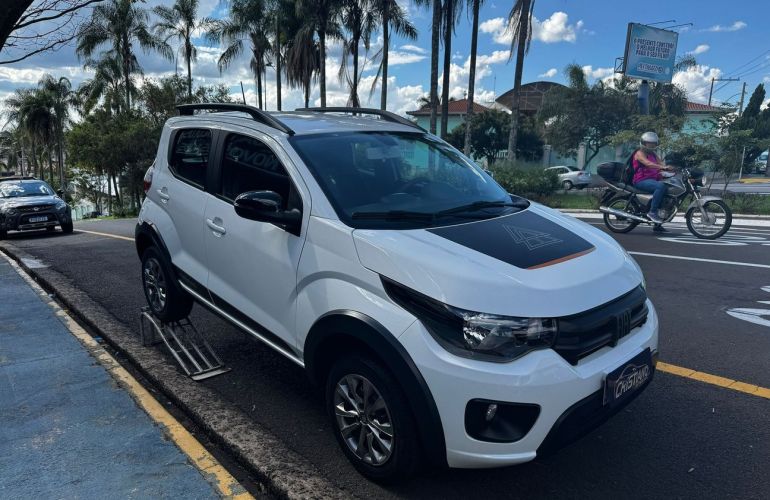 Fiat Mobi 1.0 Evo Trekking - Foto #3