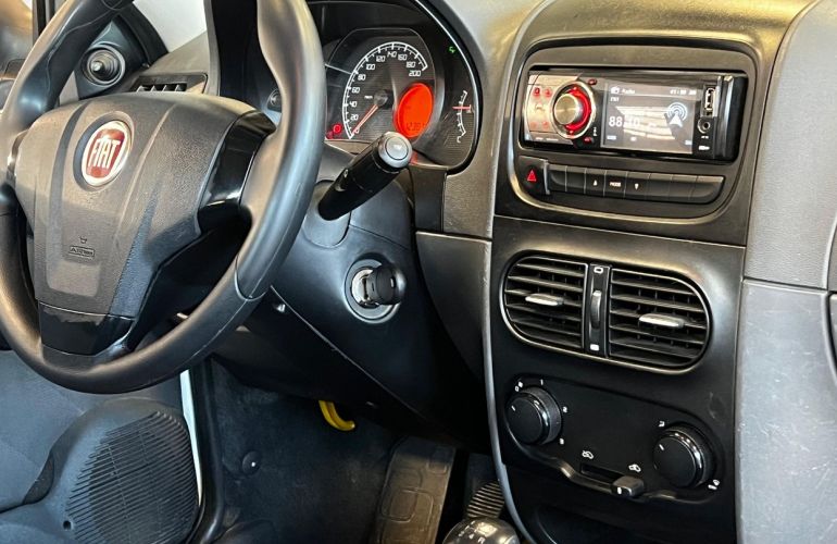 Fiat Strada 1.4 MPi Working CS 8v - Foto #6