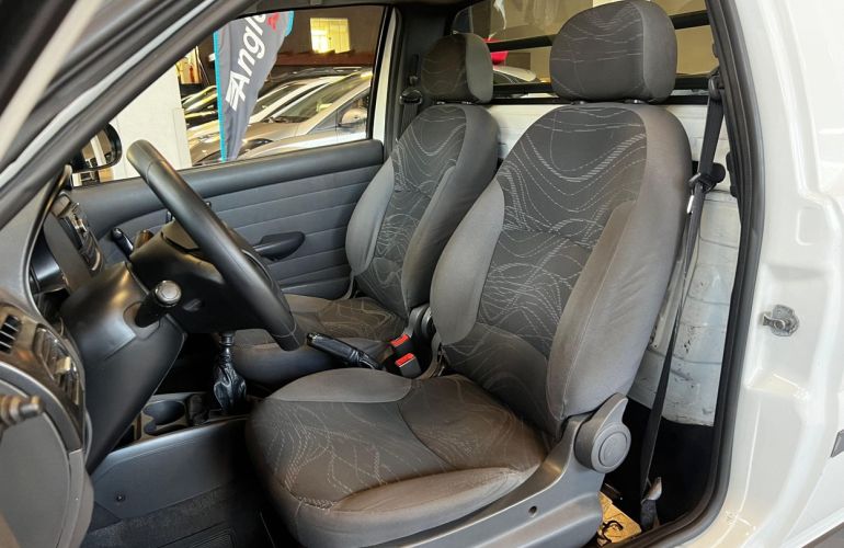 Fiat Strada 1.4 MPi Working CS 8v - Foto #8