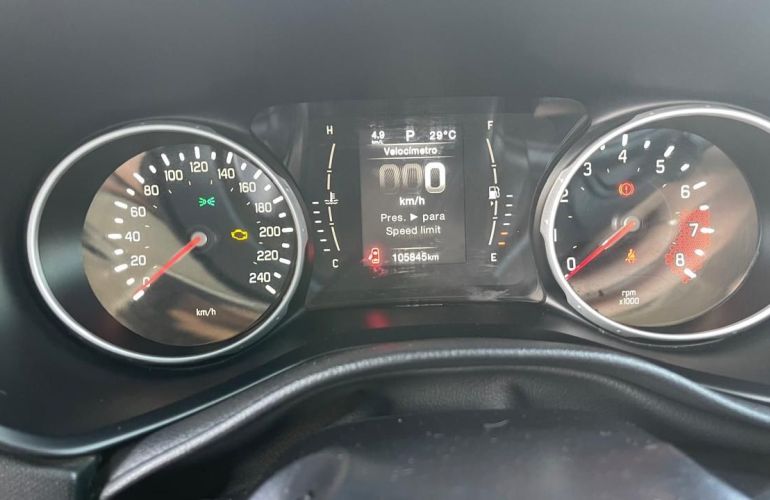 Fiat Toro 1.8 16V Evo Freedom At6 - Foto #5