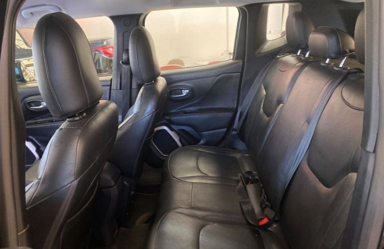 Jeep Renegade 1.8 16V Longitude - Foto #8