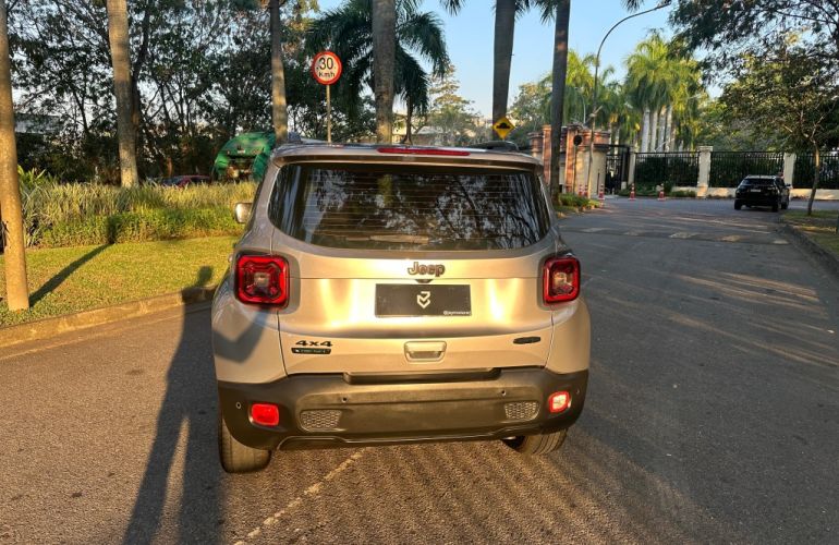 Jeep Renegade 2.0 16V Turbo Diesel Longitude 4p 4x4 Automático - Foto #4