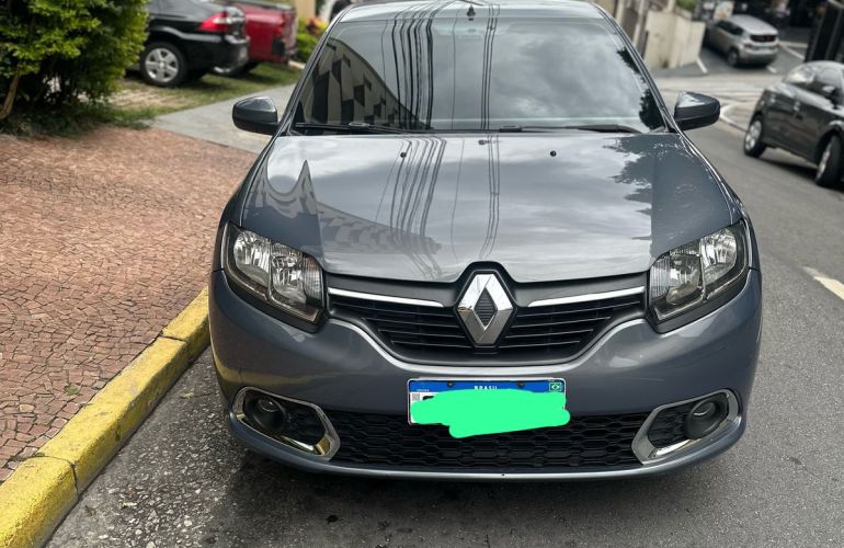 Renault Sandero Expression 1.0 16V (Flex) - Foto #5