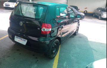 Volkswagen Fox Plus 1.6 8V (Flex) - Foto #4