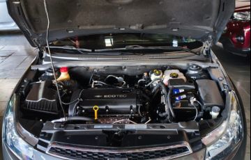 Chevrolet Cruze 1.8 LT 16V Sedan - Foto #9