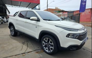 Fiat Toro 2.0 TDI Endurance 4WD (Aut) - Foto #2