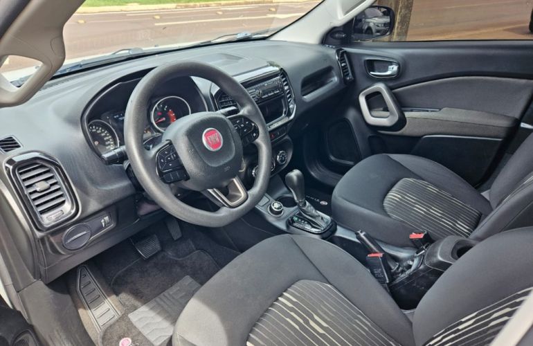 Fiat Toro 2.0 TDI Endurance 4WD (Aut) - Foto #3