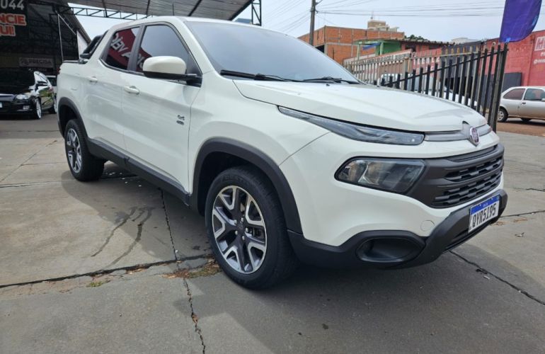 Fiat Toro 2.0 TDI Endurance 4WD (Aut) - Foto #8