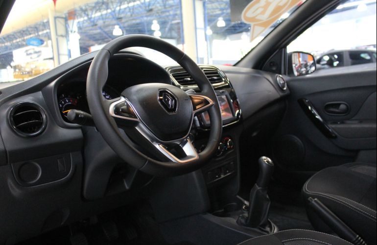 Renault Logan 1.0 12v Sce Zen - Foto #3