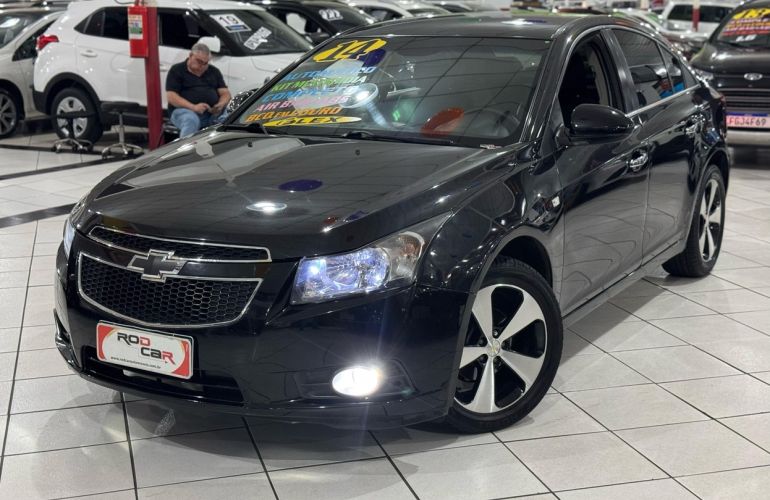 Chevrolet Cruze 1.8 LT 16V Sedan - Foto #2