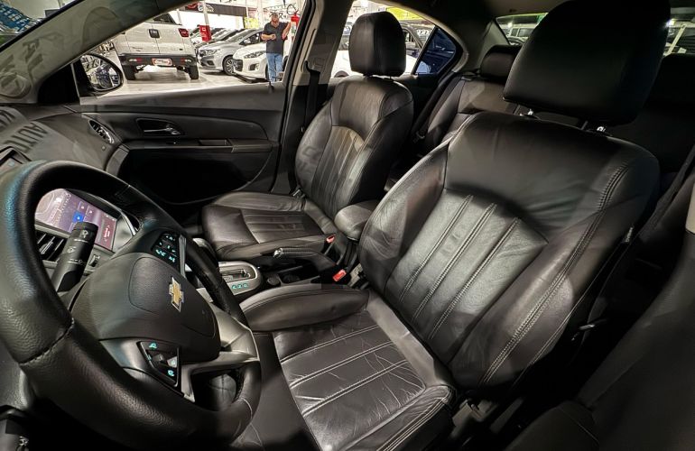 Chevrolet Cruze 1.8 LT 16V Sedan - Foto #7