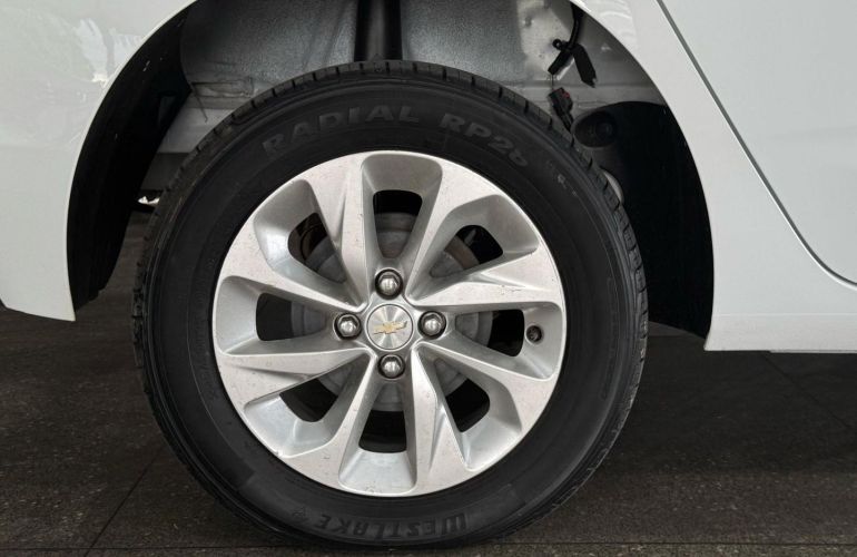 Chevrolet Onix 1.0 Turbo Flex Plus LT Manual - Foto #7