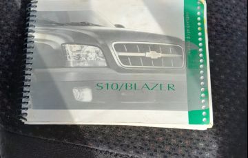 Chevrolet S10 Luxe 4x4 2.8 (Cab Dupla) - Foto #4