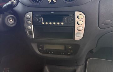 Citroën C3 Exclusive 1.4 8V (flex) - Foto #10