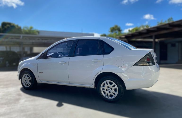 Ford Fiesta Sedan 1.6 (Flex) - Foto #2