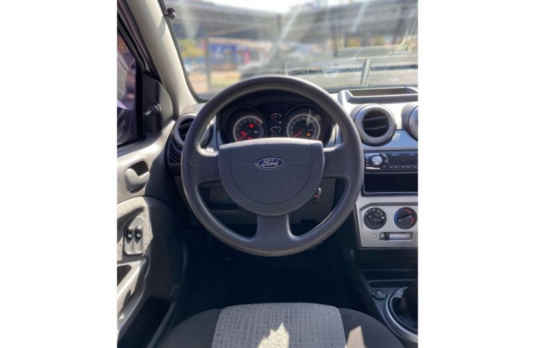 Ford Fiesta Sedan 1.6 (Flex) - Foto #8