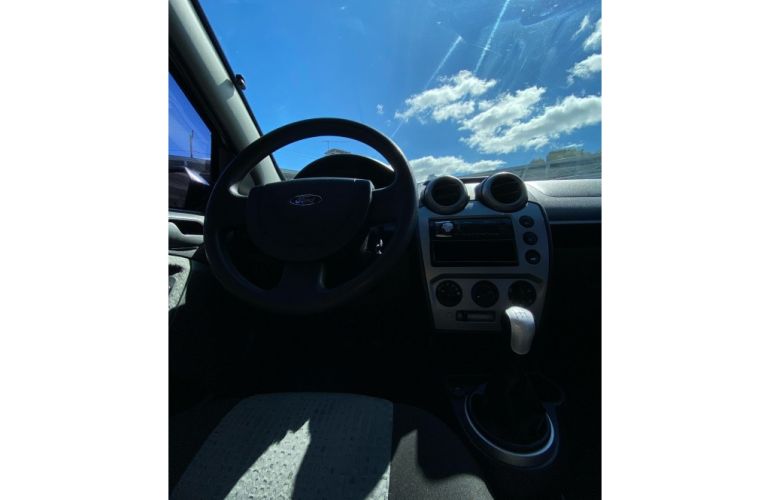 Ford Fiesta Sedan 1.6 (Flex) - Foto #9