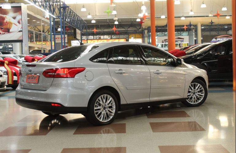 Ford Focus 2.0 SE Sedan 16v - Foto #2