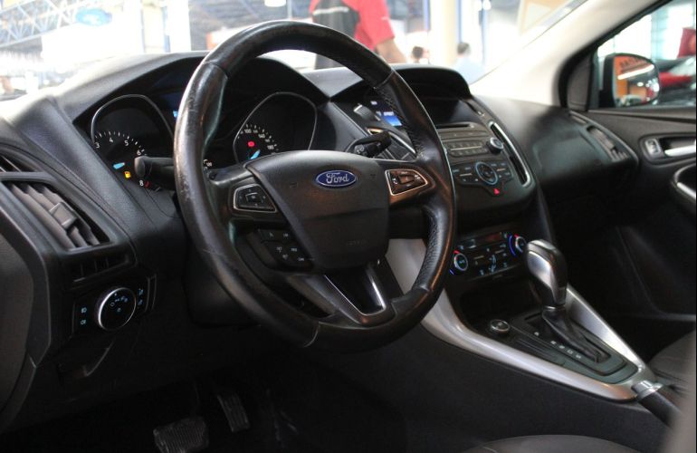 Ford Focus 2.0 SE Sedan 16v - Foto #4