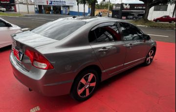 Honda Civic 1.8 LXS 16v - Foto #4