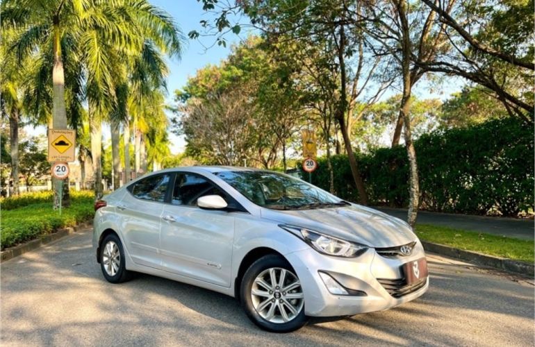 Hyundai Elantra 2.0 GLS 16V Flex 4p Automático - Foto #3