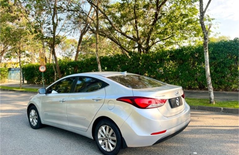 Hyundai Elantra 2.0 GLS 16V Flex 4p Automático - Foto #6
