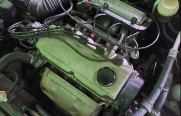 Mitsubishi Lancer LS 1.8 i - Foto #6