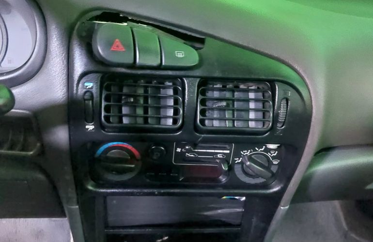 Mitsubishi Lancer LS 1.8 i - Foto #9