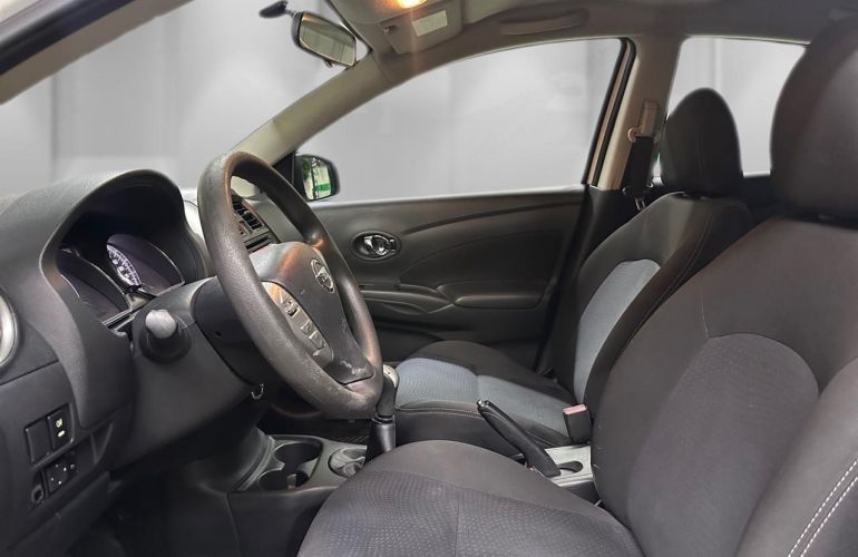 Nissan Versa 1.6 SV 16v - Foto #7