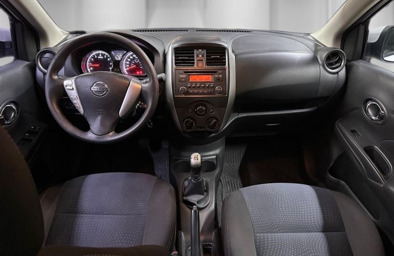 Nissan Versa 1.6 SV 16v - Foto #10