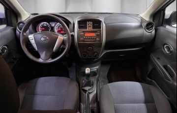 Nissan Versa 1.6 SV 16v - Foto #10