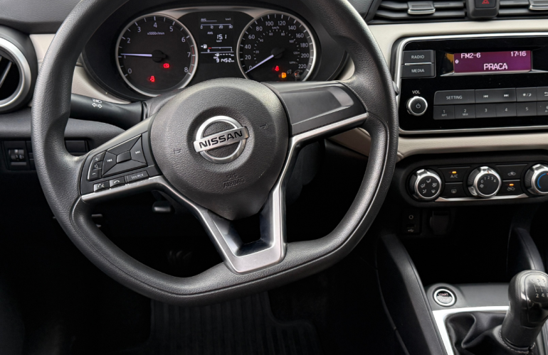 Nissan Versa 1.6 Sense - Foto #4