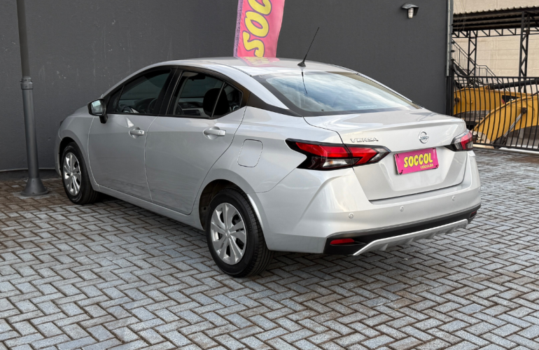 Nissan Versa 1.6 Sense - Foto #9