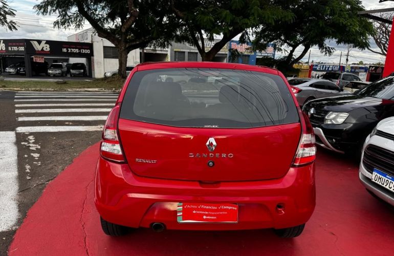 Renault Sandero 1.0 Expression 16v - Foto #3