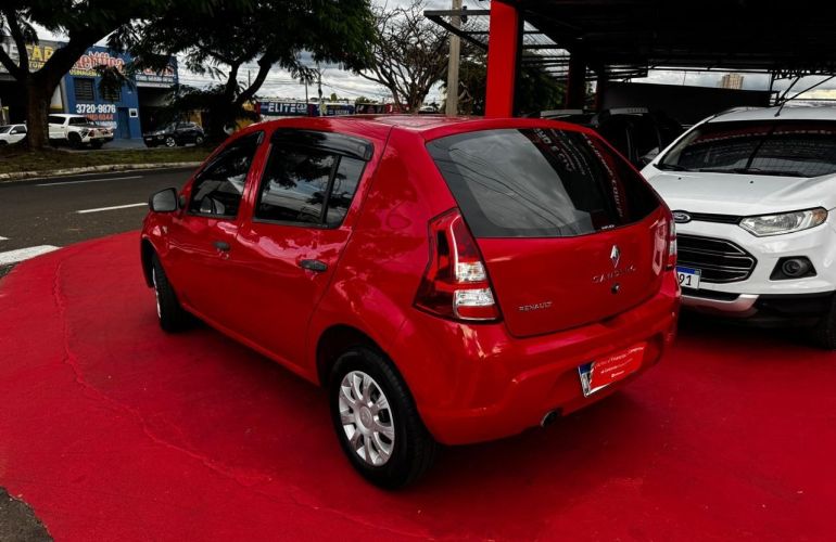 Renault Sandero 1.0 Expression 16v - Foto #4