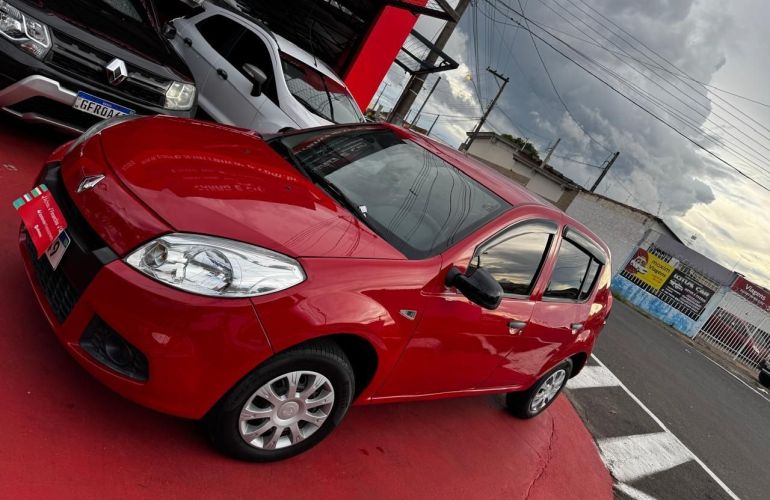 Renault Sandero 1.0 Expression 16v - Foto #6