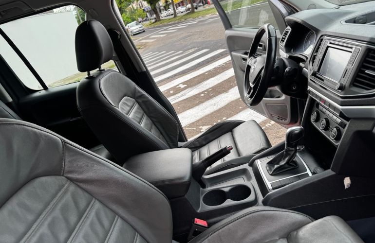 Volkswagen Amarok 3.0 V6 TDi Highline Extreme CD 4motion - Foto #7