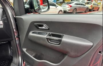 Volkswagen Amarok 3.0 V6 TDi Highline Extreme CD 4motion - Foto #8