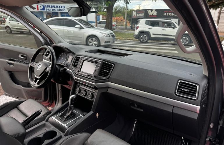 Volkswagen Amarok 3.0 V6 TDi Highline Extreme CD 4motion - Foto #9