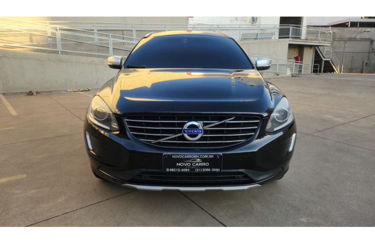 Volvo Xc60 2.0 T5 Momentum Gasolina 4p Automático - Foto #3
