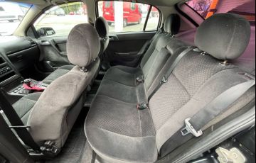 Chevrolet Astra 2.0 MPFi Advantage 8v - Foto #8