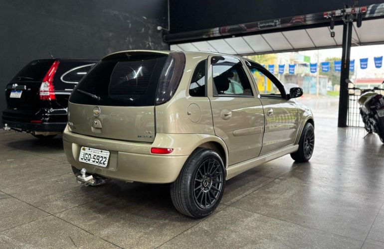 Chevrolet Corsa Hatch Joy - Foto #3
